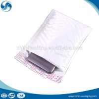 White Glossy Pear Film Warped Bubble Envelopes